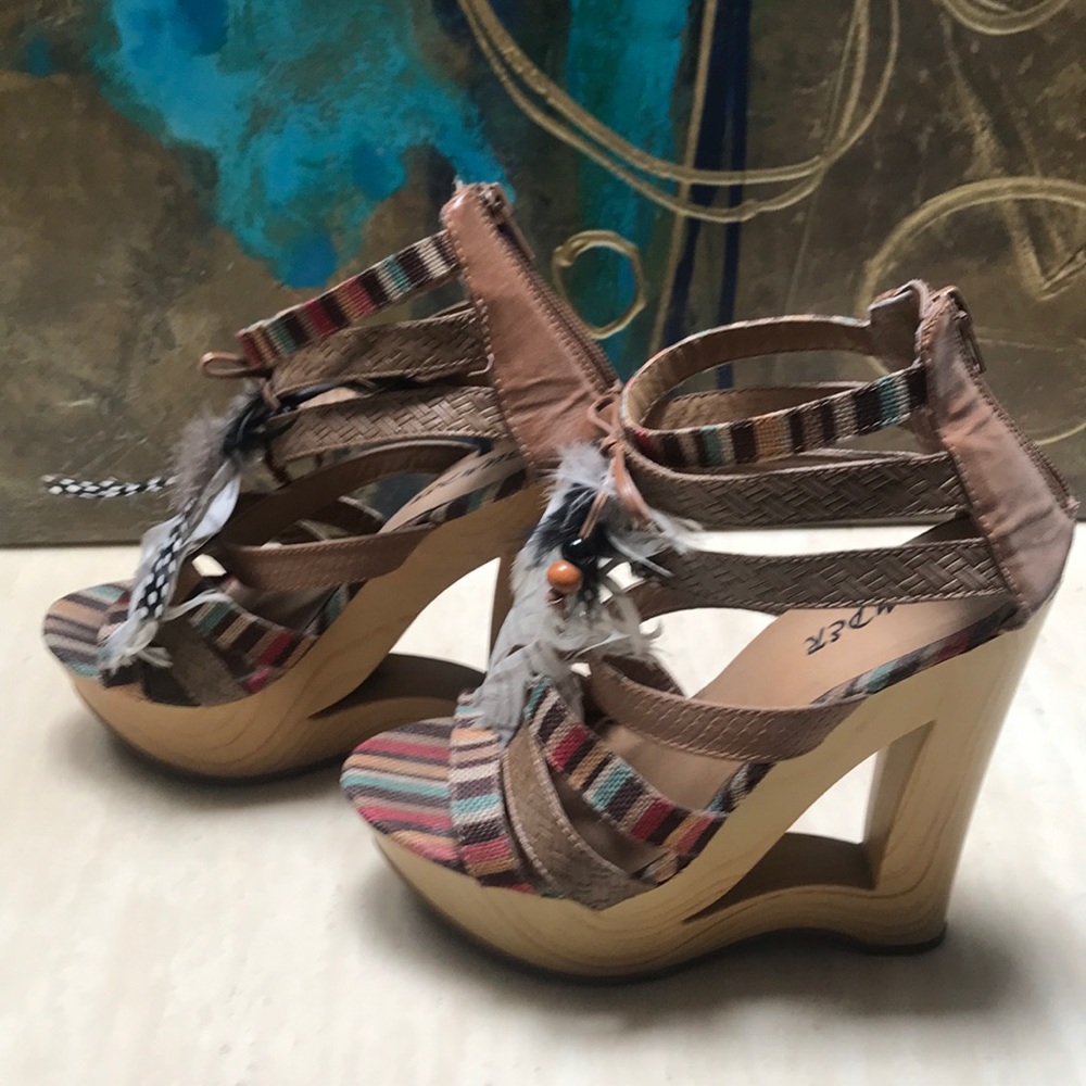Platform shoes